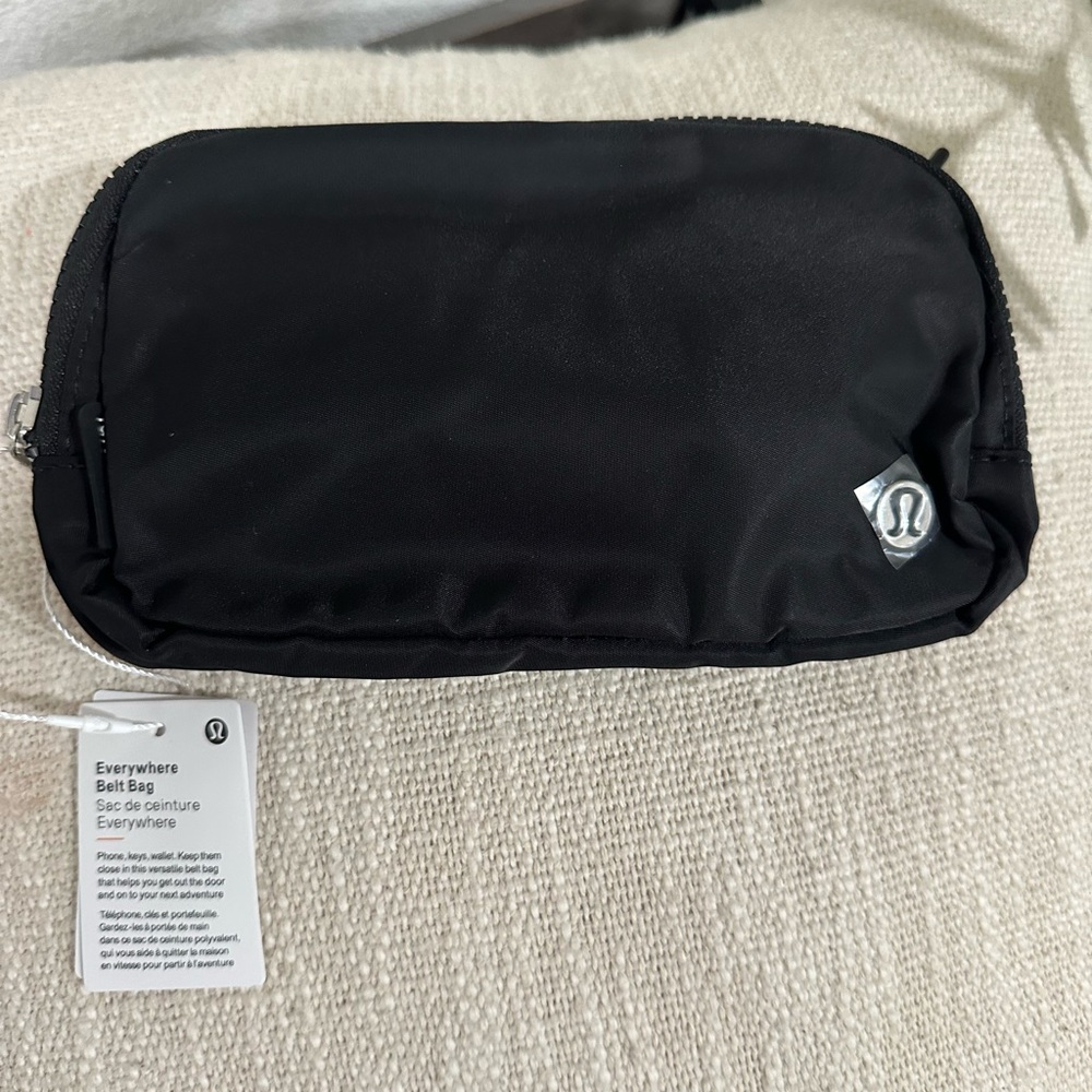 lululemon athletica Black Everywhere Belt Bag